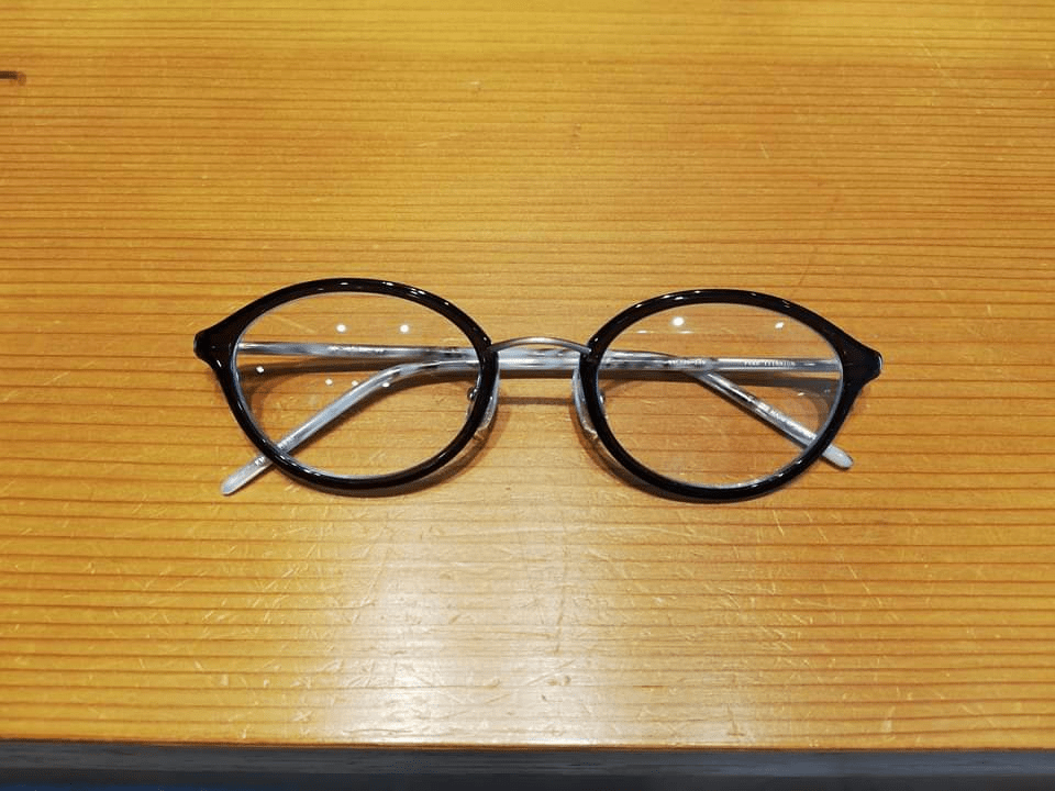 satowa整形メガネになる楕円メガネ
